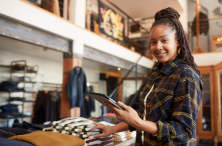 Why Retail Loyalty Is Won During Peak Shopping Periods: A Retail Customer Loyalty Strategy Guide